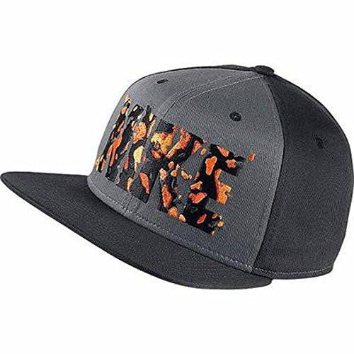 Nike Camo Spill Snapback